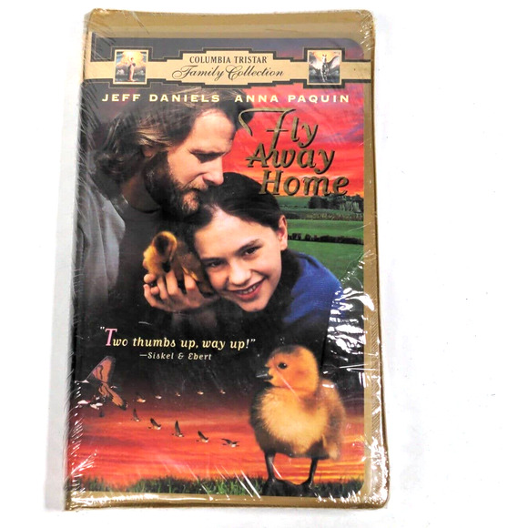 Fly Away Home Brand New VHS Vintage 97 Clam Shell Case Anna Paquin Jeff Daniels - Picture 1 of 3